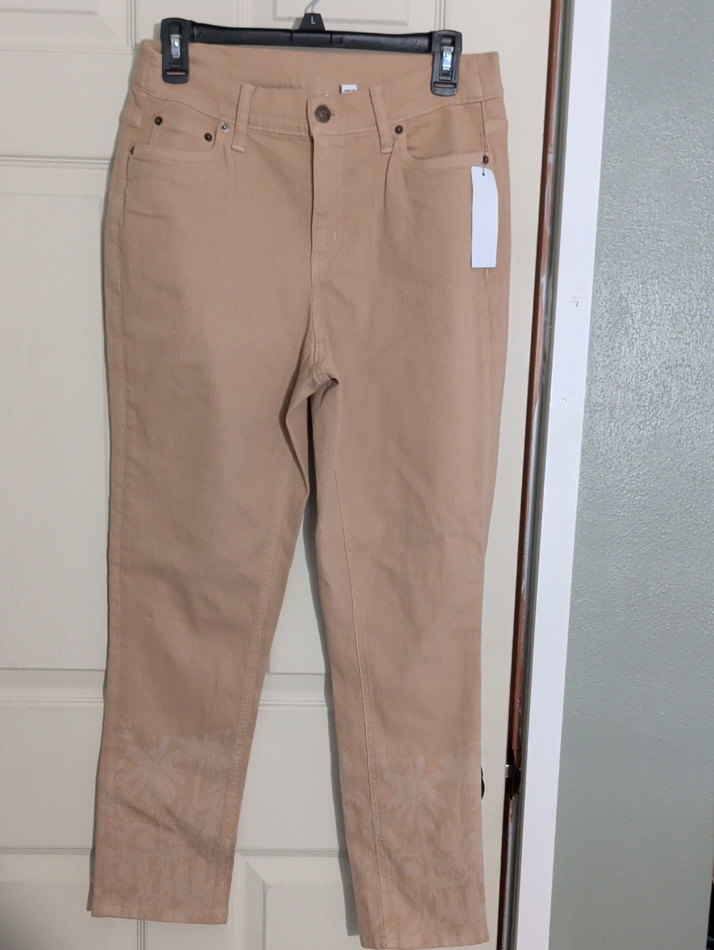 Denim & Co 8 NWT Khaki Dip Dyed Beach Print